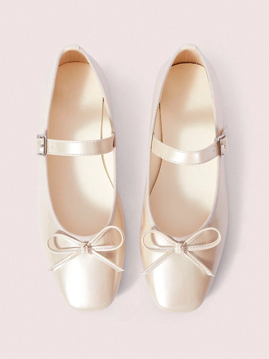 CUCCOO DOLLMOD 女式方头杏色蝴蝶结点缀时尚平底鞋秋季 - 杏色 - 查看 1