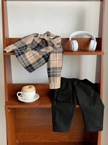 SHEIN 2 件套幼儿格子翻领长袖衬衫和休闲裤套装，男婴服装 - 黑色 - 查看 3