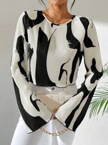 Chiquease 长袖圆领荷叶边袖口女式衬衫