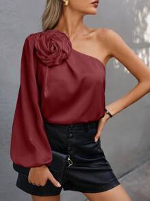 SHEIN Clasi 女士不对称领口露肩优雅3D花卉装饰衬衫单肩上衣秋季女装 - 酒紅色 - 查看 3