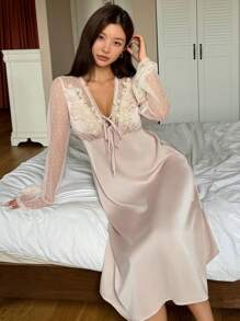 DAZY 缎面对比蕾丝半透明荷叶边袖腰收腰睡袍睡衣 - 杏色 - 查看 4