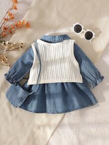 SHEIN Vintaside Kids 2 件装女婴牛仔连衣裙和粗针织背心套装，秋冬 - 藍色 - 查看 2
