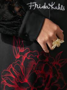 Frida Kahlo X SHEIN X Designer KATHARSIS 花朵和字母图案蕾丝拼布灯笼袖短裙，节日，派对，感恩节，生日服装，春季，节日 - 黑色 - 查看 9