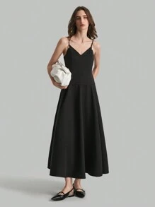 Ontre Black Spaghetti Strap Decor Elegant Pleated Dress Flowy Dress