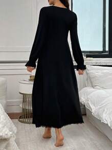 Moonlight&Mama Lace Patchwork Deep V-Neck Ruched Design Flare Sleeve Maternity Nightgown, For Fall, Winter - Black - View 2