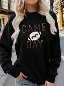 SHEIN LUNE Plus Size Casual Football Print Sweatshirt , Graduation, Teachers For Women, Back To School Pullover Fall - Black - View 3