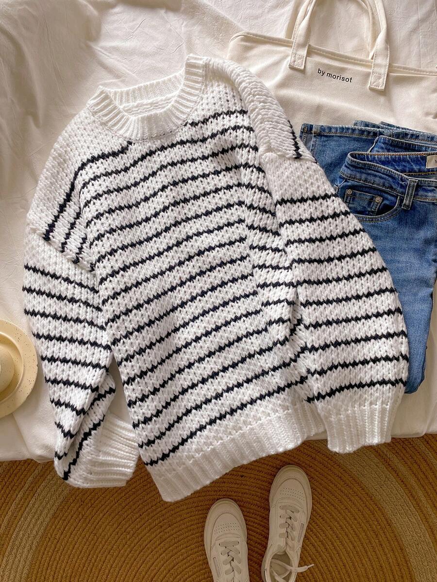 SHEIN LUNE Plus Size Winter Thermal Pre-Cooled Casual Basic Versatile Style Thick Striped Loose-Fitting Round Neck Sweater Pullover, Suitable For Outings, Shopping, Work, Home Wear, And Gatherings. - Black and White - View 1
