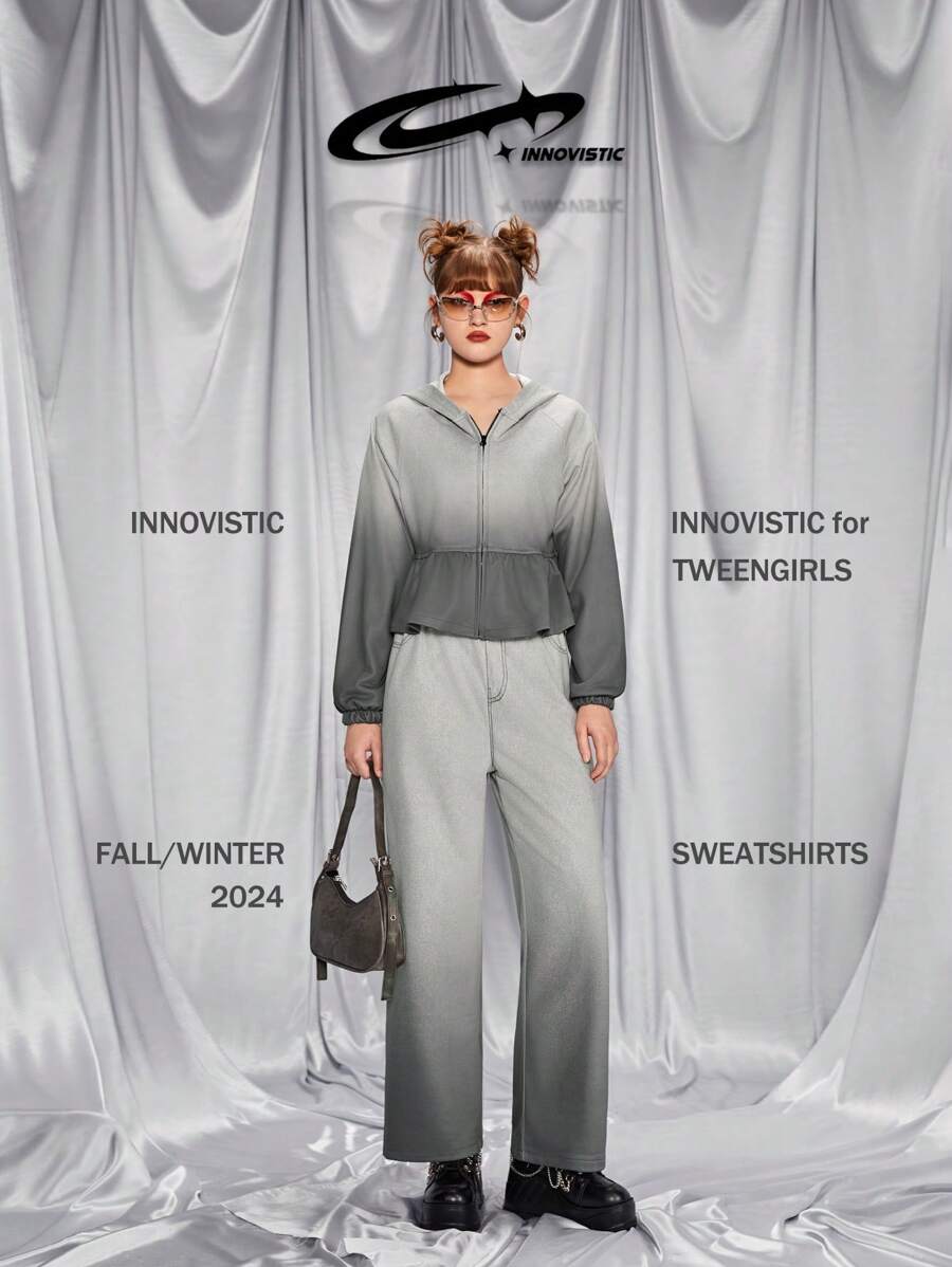 SHEIN Sweat-shirt effet jean lavé avec bordure volantée et capuche pour adolescentes, peut être associé à un sac à l'épaule, un sac à dos, un sac bandoulière, une casquette de baseball, un béret, un chapeau seau, des bottines, des bottes hautes, des chaussures casual, des babies, des lunettes de soleil, des écouteurs intra-auriculaires