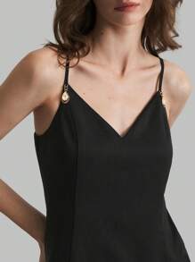 Ontre Black Spaghetti Strap Decor Elegant Pleated Dress Flowy Dress