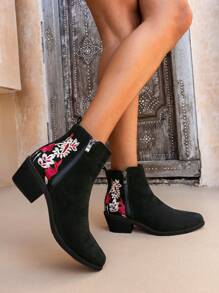 Styleloop Women's New Western Style Casual High Heel Short Boots Christmas Fall - Black - View 2