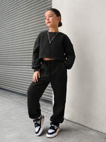 SHEIN 2 件套 Tween 女童宽松复古短款圆领运动衫和纯色运动裤套装 - 黑色 - 查看 6