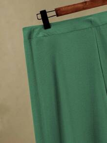 Plus Size 2pcs Set: Solid Color Sleeveless Simple Tops & Linen Texture Pants - Green - View 5
