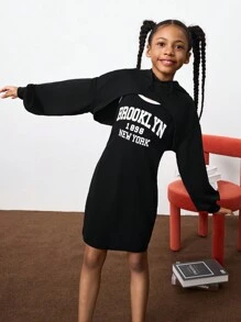 SHEIN 女孩字母圖案撞色滾邊吊帶連衣裙 - 黑色 - 查看 1