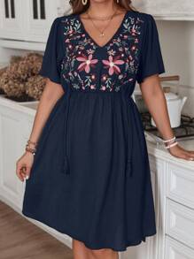 SHEIN VCAY Đầm tay ngắn thêu họa tiết cỡ lớn cho nữ - Màu xanh hải quân - Xem 3