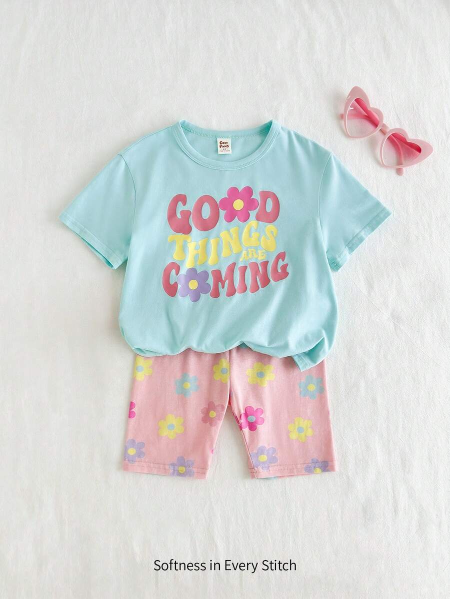 Cozy Pixies 2 件彩色花卉字母印花圆领落肩上衣和休闲短裤套装，适合年轻女孩