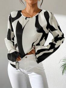 Chiquease 长袖圆领荷叶边袖口女式衬衫