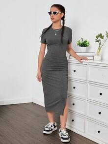 SHEIN Vestido corto informal de manga corta con abertura bajo de punto acanalado para adolescentes - Gris Oscuro - Ver 3