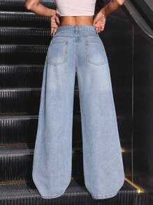 SHEIN PETITE Women's Loose Straight Leg Ripped Pocket Denim Jeans, Casual & Versatile - Light Wash - View 2