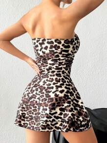 SHEIN PETITE Leopard Print Sexy Strapless Mini Dress With Tiered