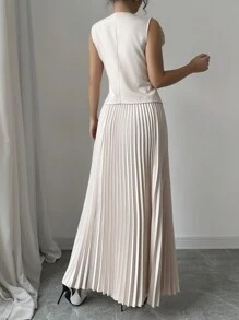 Chiquease 2pcs Women's Fall 3D Flower Embellished Sleeveless Vest And A-Line Pleated Skirt Suit Set