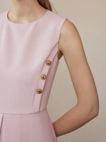 MOTF PREMIUM 纯金纽扣细节褶皱短裙 - 藍色 - 查看 3