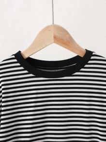 SHEIN 2pcs Tween Girl Knit Asymmetrical Patchwork Top And Pleated Skirt Set