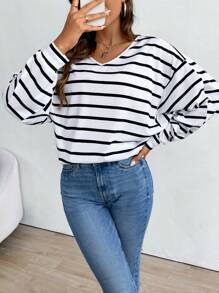 Chiquease Áo thun sọc cổ chữ V thả vai rộng rãi cho nữ, mùa xuân và mùa hè - trắng - Xem 4