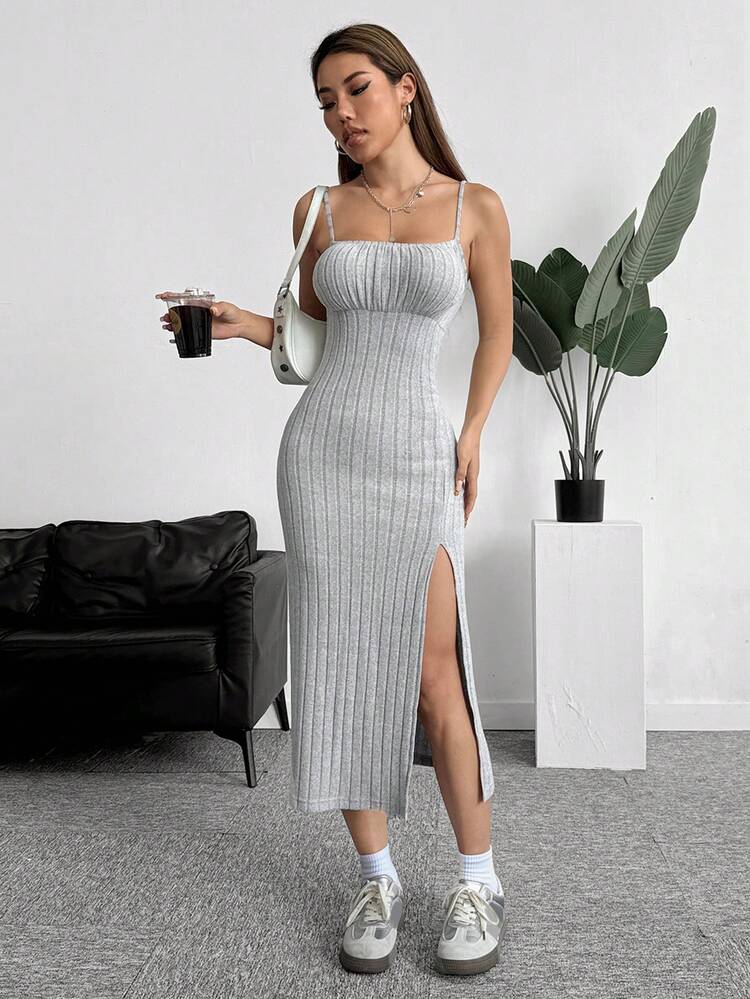 SHEIN EZwear 1 件女士灰色针织细肩带高开叉连衣裙 - 灰色 - 查看 5