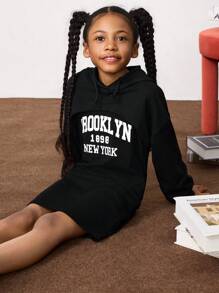 SHEIN 女孩字母圖案撞色滾邊吊帶連衣裙 - 黑色 - 查看 4