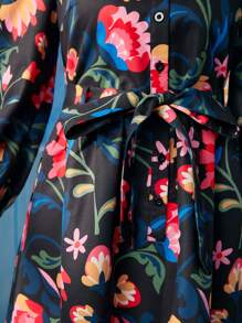 Caterine Sanchez Frida Kahlo X SHEIN X Designer 波西米亚风花卉印花荷叶边立领灯笼袖短裙配腰带，节日，派对，感恩节，度假，春季，节日 - 彩色 - 查看 4