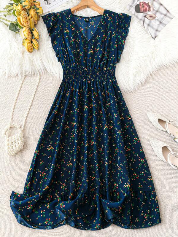 SHEIN Unity Plus Size Women's Ditsy Floral V-Neck Bohemian Dress With Short Flutter Sleeves, Perfect For Vacation Women Outfit For Summer