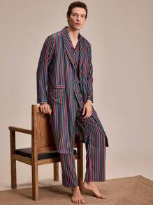 SHEIN EverLounge Bata de baño casual holgada con cuello de chal a rayas, manga larga y bolsillo para hombre