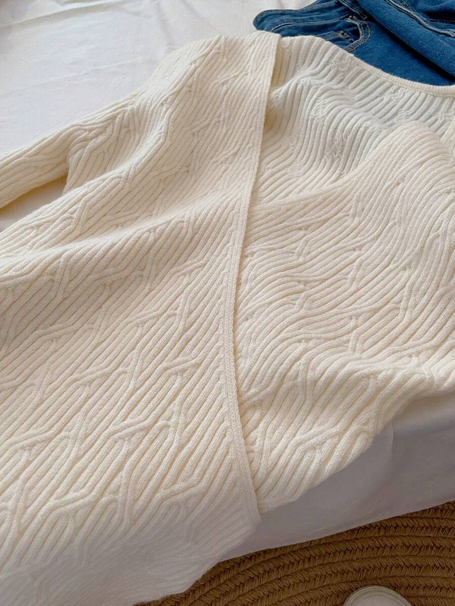 SHEIN Clasi Plus Size Cable Knit Cross Slim Fit Sweaterbusiness Casual Woman,Work Wear,Fall