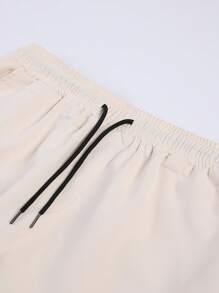 Manfinity Dauomo Men's Solid Cargo Pocket Bermuda Shorts - Khaki - View 5