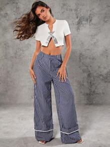 SHEIN Haute Fall Clothes,Casual White V-Neck Cropped Short Sleeve Top With Crystal Bow Detail. - White - View 2