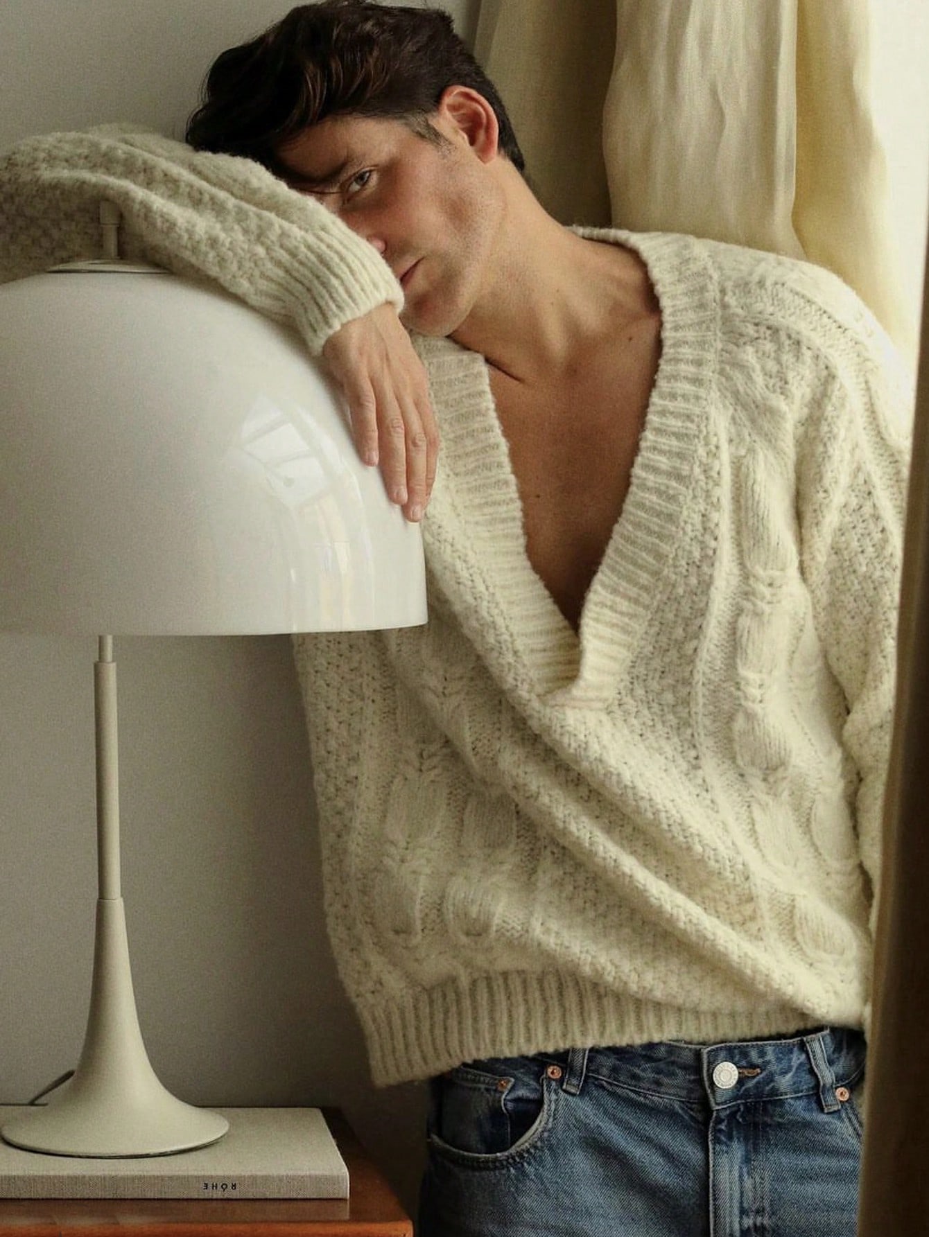 Manfinity Dauomo Men's Plus Size Solid Color V-Neck Long Sleeve Loose Casual Knit Sweater, Fall/Winter