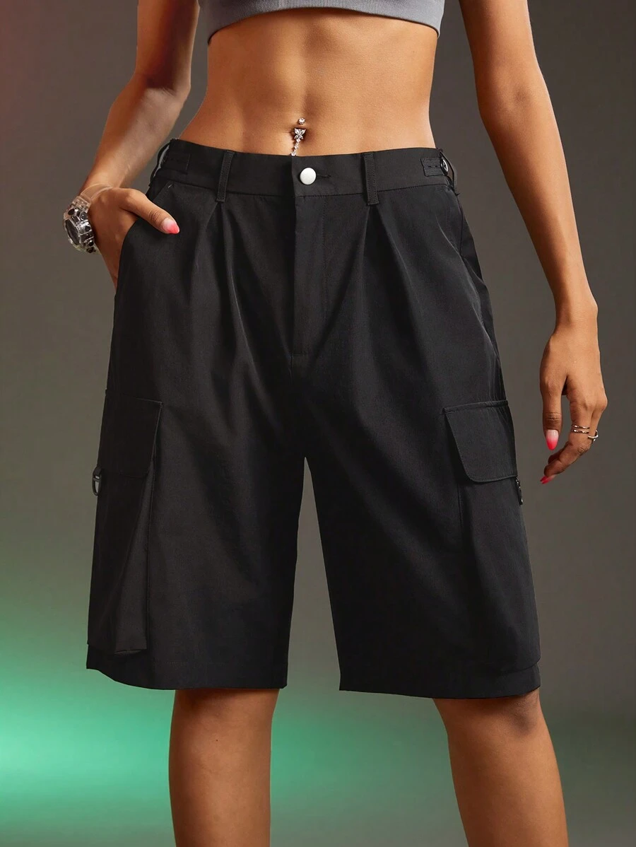 SHEIN Sports Women's Solid Color Pleated Cargo Pocket Relaxed Sporty Shorts - Black - View 1
