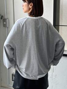 FRIFUL Áo thun nữ tay dài cổ tròn rộng rãi in chữ, thời trang xuân/hè, thu - Xám - Xem 5