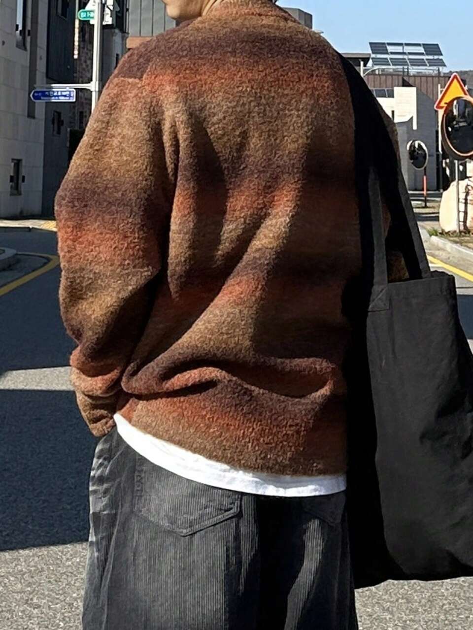 Men's Loose Fit Gradient Striped Crewneck Casual Brown Sweater, Autumn