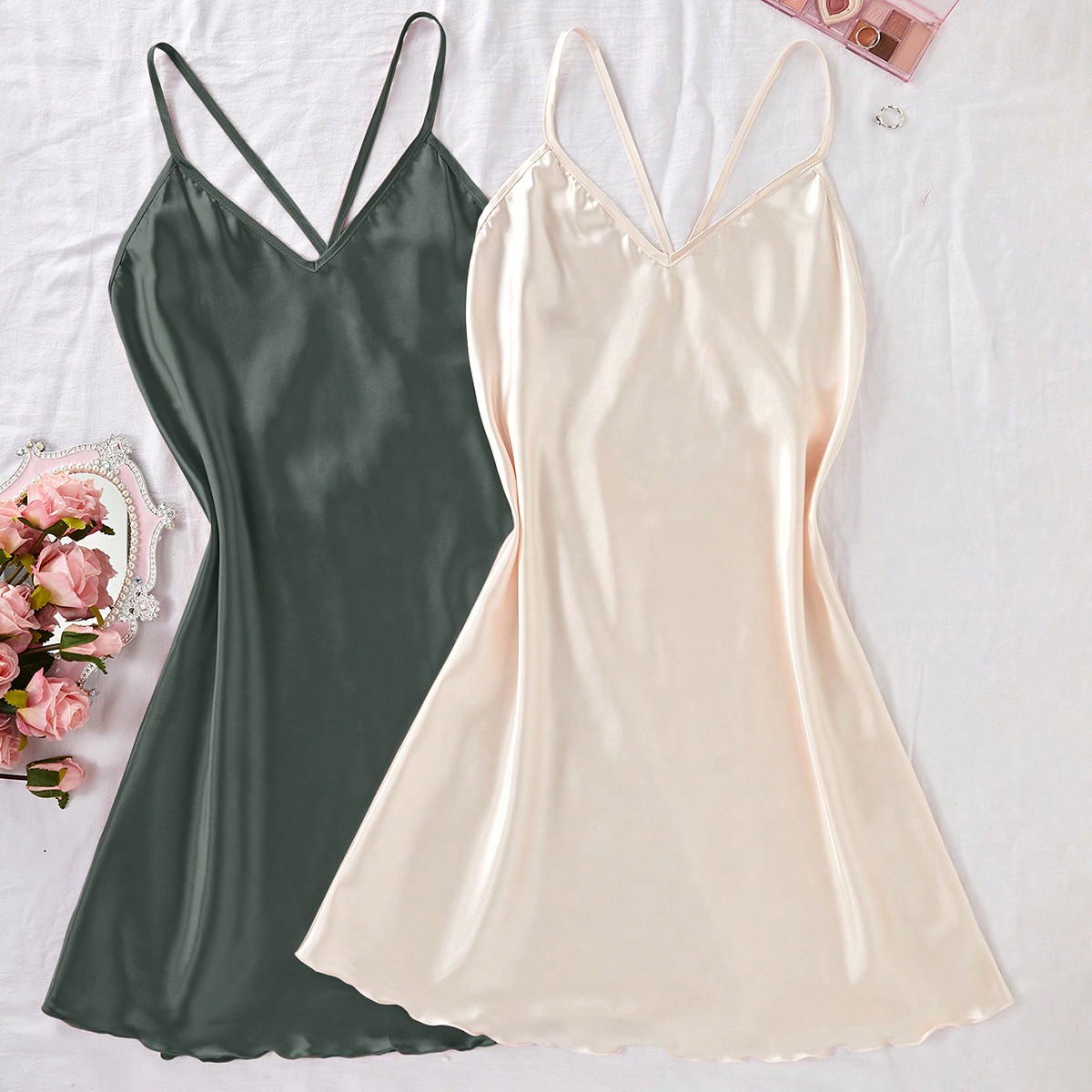 Camisón de satín de dos tonos con detalle de cruce para mujeres