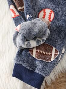 SHEIN 2pcs Tween Boy Cartoon Football Pattern Glow-In-The-Dark Ribbed Collar Long Sleeve Pajama Set, Autumn/Winter - Navy Blue - View 3