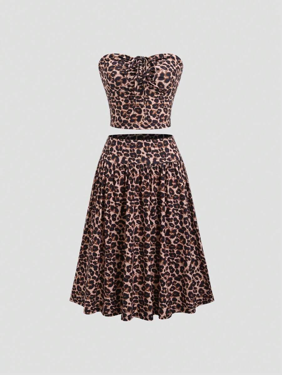 Sweetra Conjunto de 2 piezas de top bandeau y falda con estampado de leopardo de moda para el verano - Multicolor - Ver 1