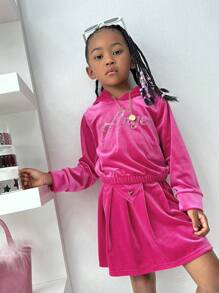 SHEIN Y2K-stijl zoete peutermeisjes 2-delige set: strass letter fluwelen capuchontop + modieuze minirok, geschikt voor herfst, winter, thuis, casual, feest, familiebijeenkomst