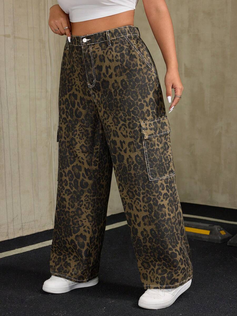 Plus Size Button Front Pocket Leopard Print Denim Jeans, Casual Daily Wear