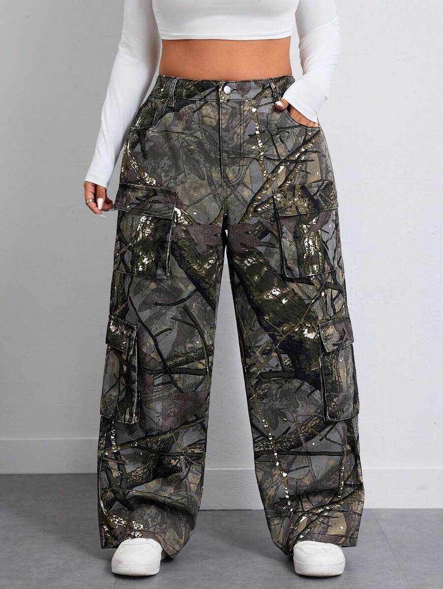 SHEIN ICON Plus Size Women Camo Print Multi-Pocket Denim Pants - Multicolor - View 1