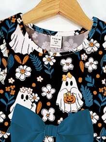 SHEIN Vestido de manga larga con línea A, estampado de lazos, flores de dibujos animados, calabaza, fantasma, adecuado para otoño/invierno, Halloween, vestido blanco para niñas, disfraz de Halloween, ropa de otoño para niñas, Halloween para niñas, vestido de fiesta de Halloween, vestido lindo