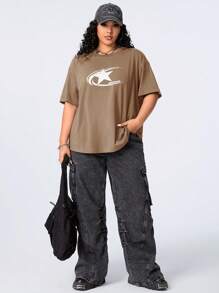 SHEIN EZwear CURVE Plus Size Women's Summer Star Letter Print Loose Crew Neck T-Shirt - Khaki - View 7