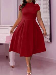 SHEIN Unity 大码女士纯色针织立领连衣裙，肩部饰有蝴蝶结，A字廓形，适合新年穿着，长款女装