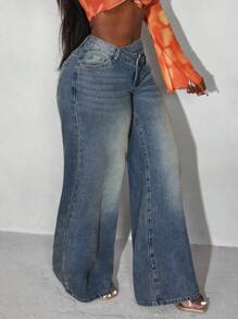 Slaydiva Women Asymmetric Waist Patch Pocket Loose Flared Leg Casual Denim Jeans - Medium Wash - View 9