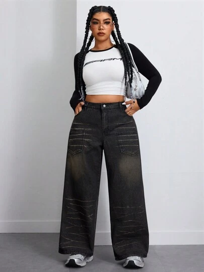 Jeans rectos negros de talla grande para mujeres